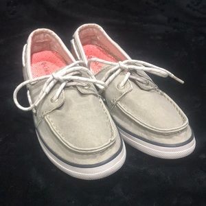 Columbia boat shoes